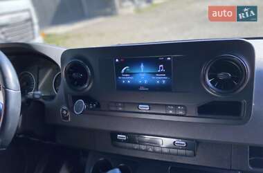Вантажний фургон Mercedes-Benz Sprinter 2020 в 