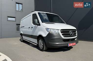 Грузовой фургон Mercedes-Benz Sprinter 2020 в 