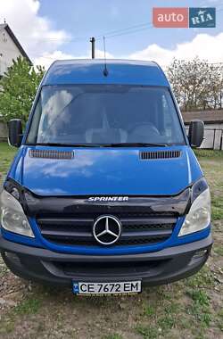Грузовой фургон Mercedes-Benz Sprinter 2012 в Черновцах