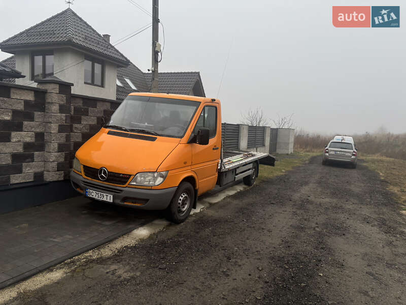Mercedes-Benz Sprinter 2005