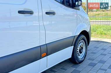 Вантажний фургон Mercedes-Benz Sprinter 2021 в 