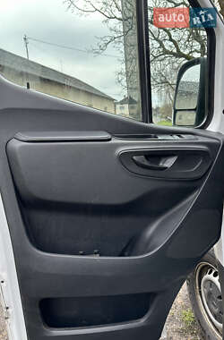 Вантажний фургон Mercedes-Benz Sprinter 2022 в 