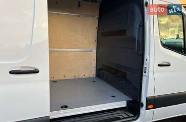 Вантажний фургон Mercedes-Benz Sprinter 2020 в 