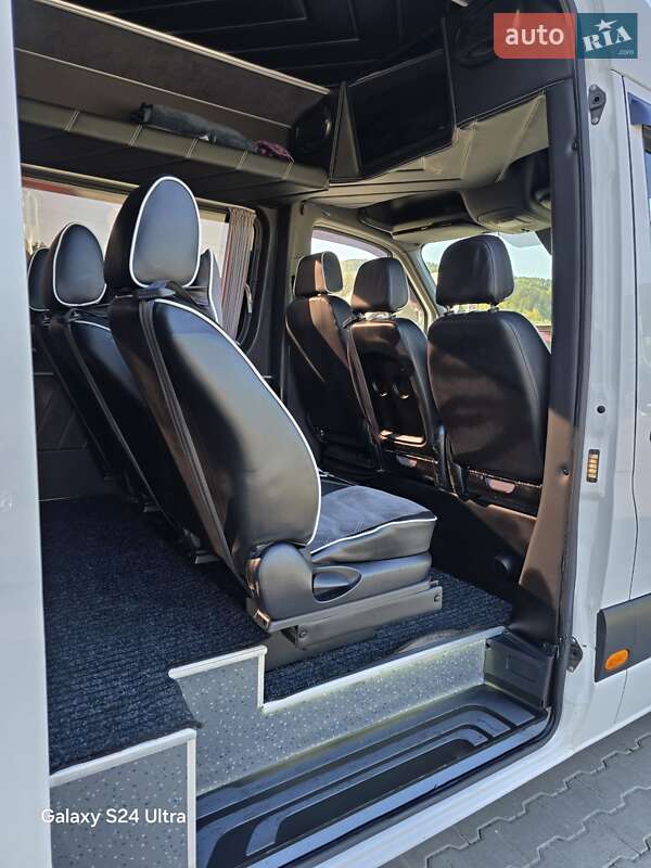 Вантажопасажирський фургон Mercedes-Benz Sprinter 2018 в Делятині