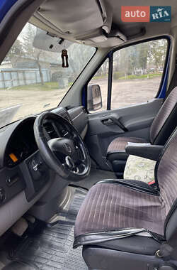 Вантажний фургон Mercedes-Benz Sprinter 2014 в 