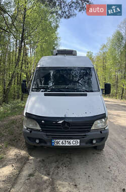 Грузовой фургон Mercedes-Benz Sprinter 2005 в 