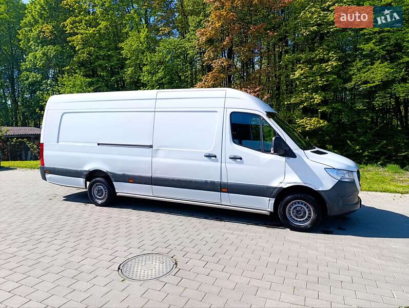 Грузовой фургон Mercedes-Benz Sprinter 2022 в Долине