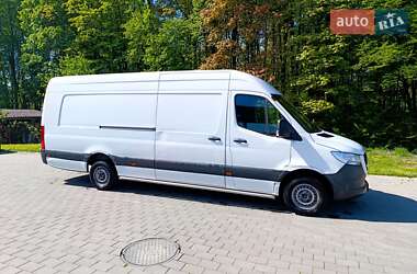 Грузовой фургон Mercedes-Benz Sprinter 2022 в 