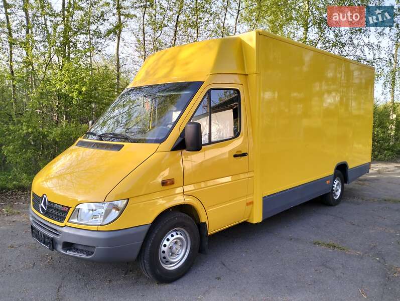 Mercedes-Benz Sprinter 2004