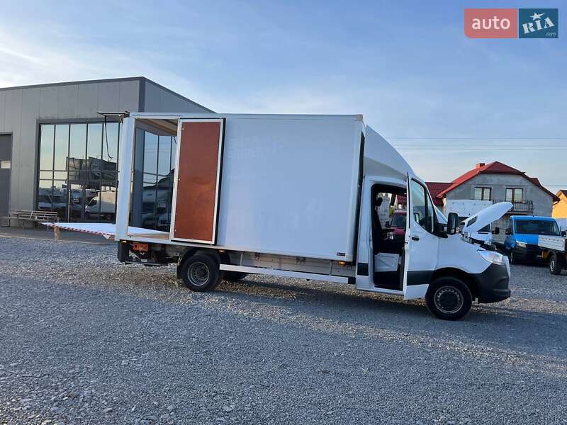 Грузовой фургон Mercedes-Benz Sprinter 2021 в 