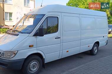 Вантажний фургон Mercedes-Benz Sprinter 2005 в 