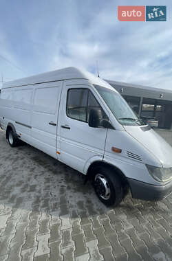 Грузовой фургон Mercedes-Benz Sprinter 2005 в 