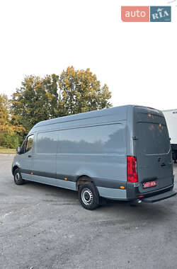 Вантажний фургон Mercedes-Benz Sprinter 2021 в 