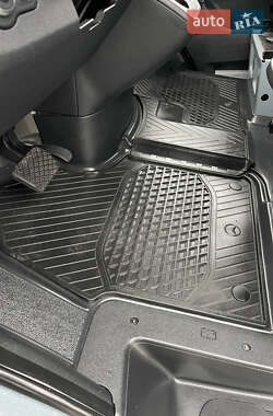 Вантажний фургон Mercedes-Benz Sprinter 2021 в 
