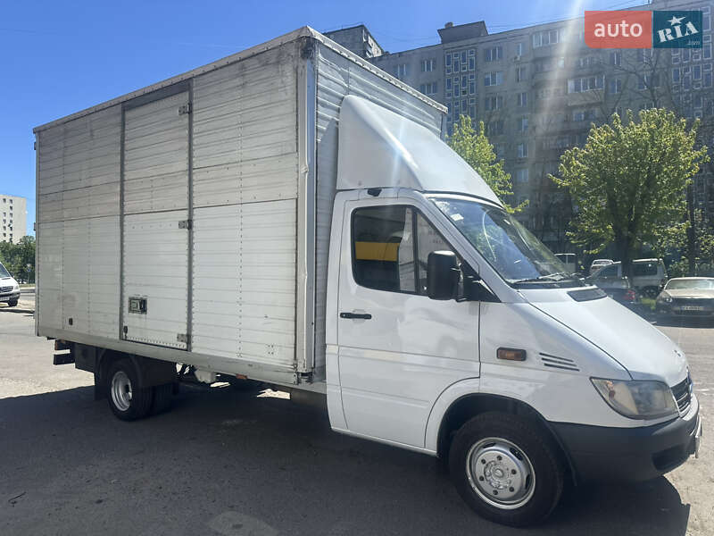 Mercedes-Benz Sprinter 2005