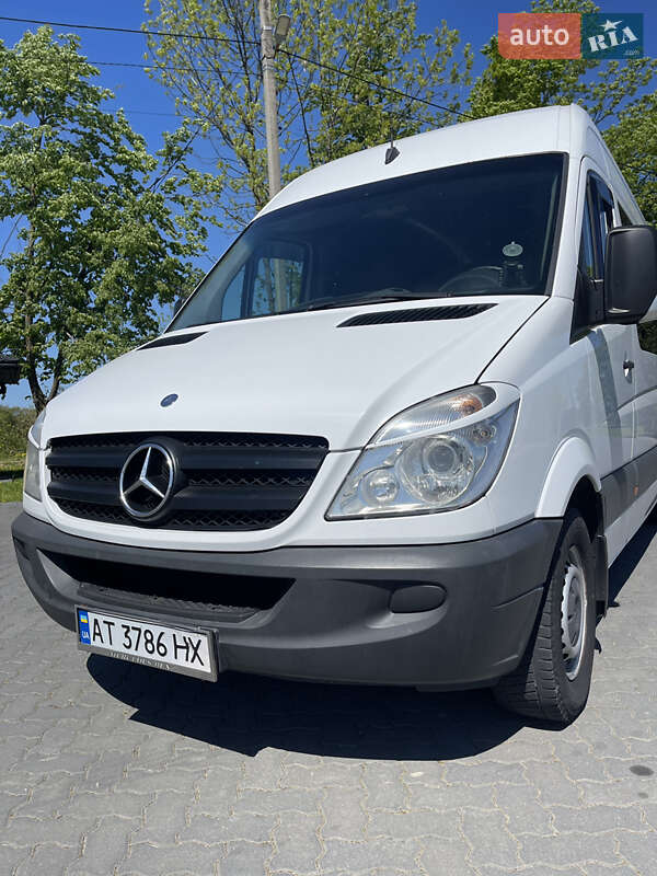 Mercedes-Benz Sprinter 2013