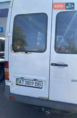 Грузовой фургон Mercedes-Benz Sprinter 1999 в 