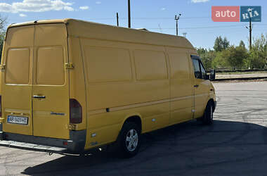 Грузовой фургон Mercedes-Benz Sprinter 2004 в 