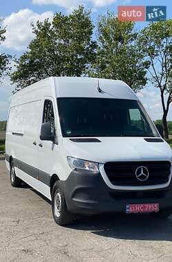 Грузовой фургон Mercedes-Benz Sprinter 2019 в 