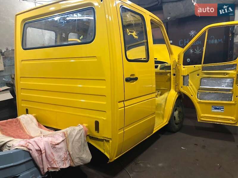 Евакуатор Mercedes-Benz Sprinter 1997 в Одесі