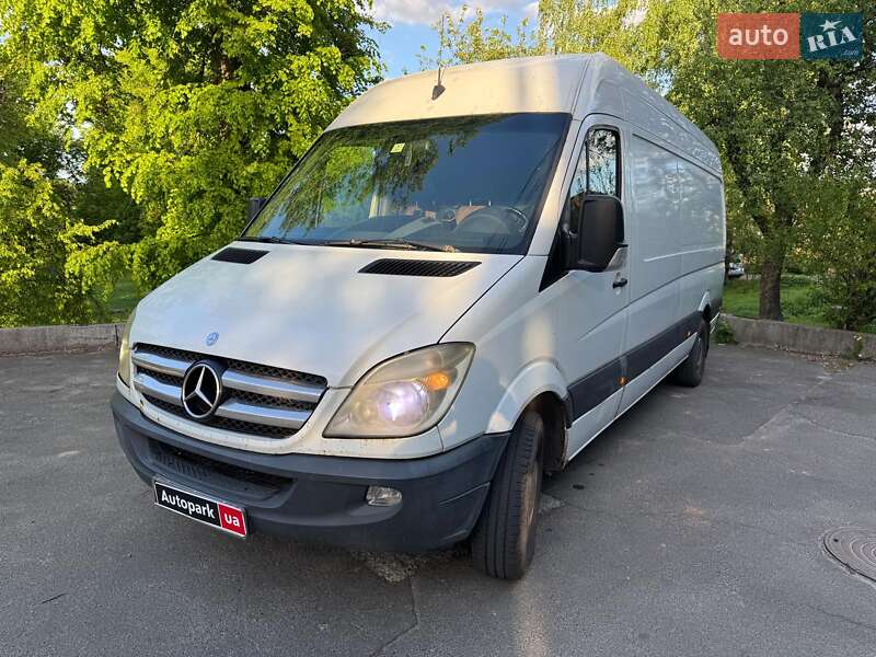 Грузовой фургон Mercedes-Benz Sprinter 2008 в Киеве