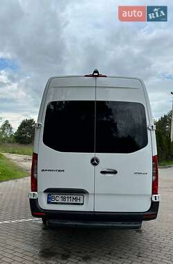 Вантажопасажирський фургон Mercedes-Benz Sprinter 2020 в 