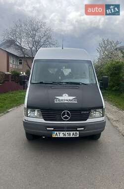 Микроавтобус Mercedes-Benz Sprinter 1999 в Долине