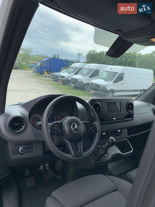Вантажний фургон Mercedes-Benz Sprinter 2021 в Рівному