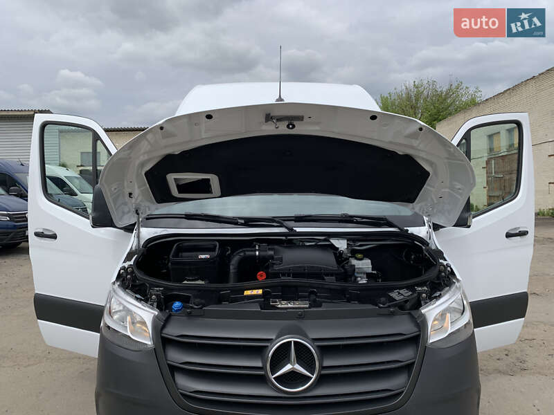 Вантажний фургон Mercedes-Benz Sprinter 2021 в Рівному
