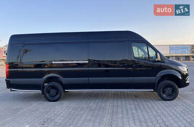 Вантажний фургон Mercedes-Benz Sprinter 2022 в 