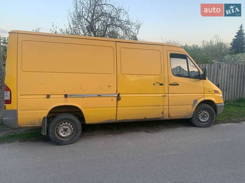 Грузовой фургон Mercedes-Benz Sprinter 2005 в Песочине