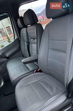 Мікроавтобус Mercedes-Benz Sprinter 2012 в 
