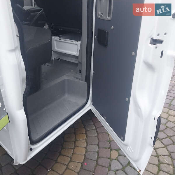 Автовоз Mercedes-Benz Sprinter 2009 в Долині