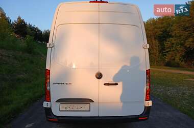 Вантажний фургон Mercedes-Benz Sprinter 2019 в 