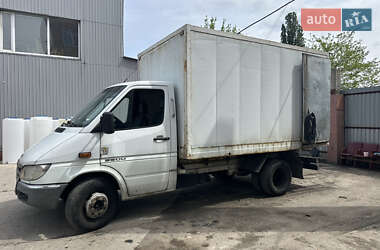 Грузовой фургон Mercedes-Benz Sprinter 2006 в 