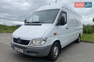 Грузовой фургон Mercedes-Benz Sprinter 2003 в Мукачево