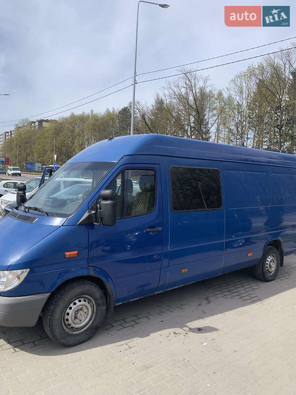 Грузопассажирский фургон Mercedes-Benz Sprinter 2006 в 