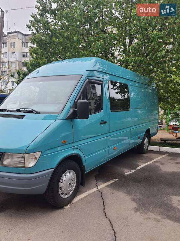 Вантажопасажирський фургон Mercedes-Benz Sprinter 1998 в Хмельницькому