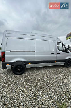Вантажний фургон Mercedes-Benz Sprinter 2020 в 