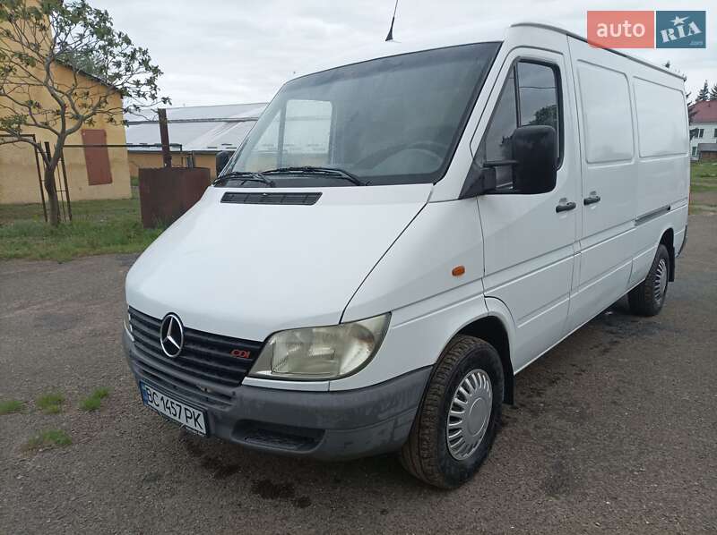 Грузовой фургон Mercedes-Benz Sprinter 2002 в 