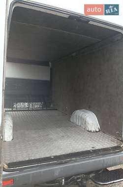 Грузовой фургон Mercedes-Benz Sprinter 2002 в 
