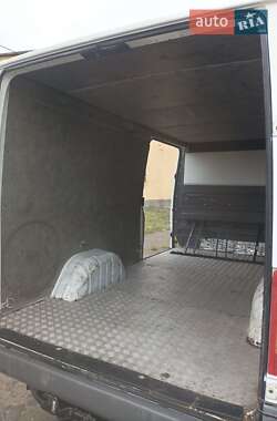 Грузовой фургон Mercedes-Benz Sprinter 2002 в 