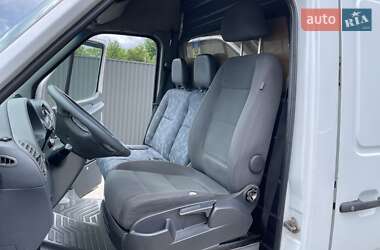 Вантажний фургон Mercedes-Benz Sprinter 2005 в 