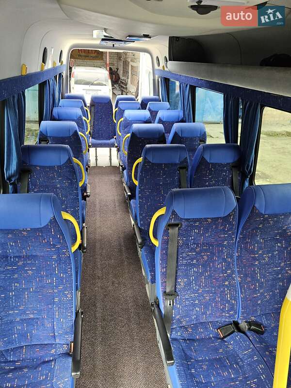 Туристический / Междугородний автобус Mercedes-Benz Sprinter 2013 в Черновцах