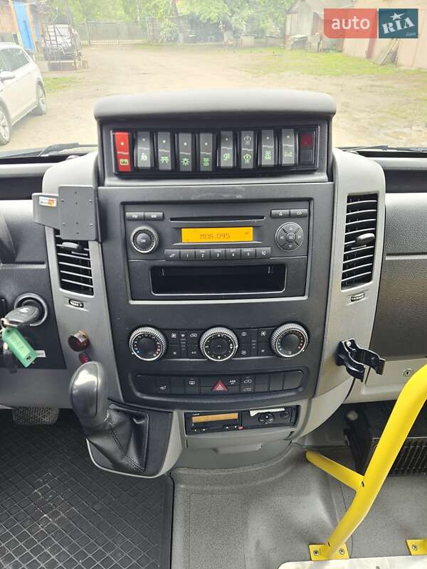 Туристический / Междугородний автобус Mercedes-Benz Sprinter 2013 в Черновцах