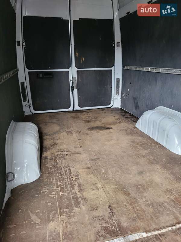 Вантажний фургон Mercedes-Benz Sprinter 2005 в Вінниці