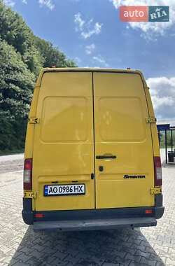 Грузовой фургон Mercedes-Benz Sprinter 2004 в 