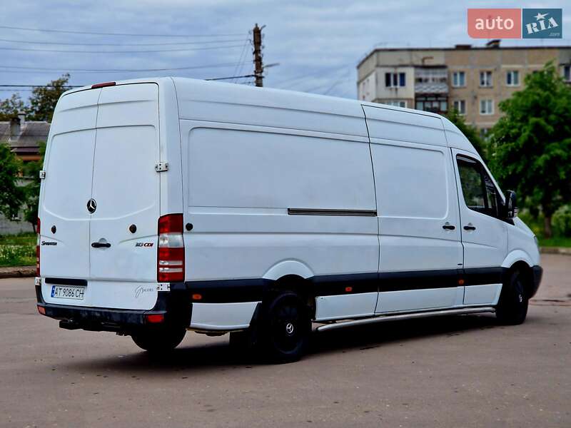 Грузовой фургон Mercedes-Benz Sprinter 2013 в Калуше