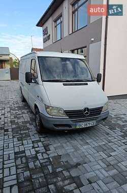 Грузовой фургон Mercedes-Benz Sprinter 2000 в Львове