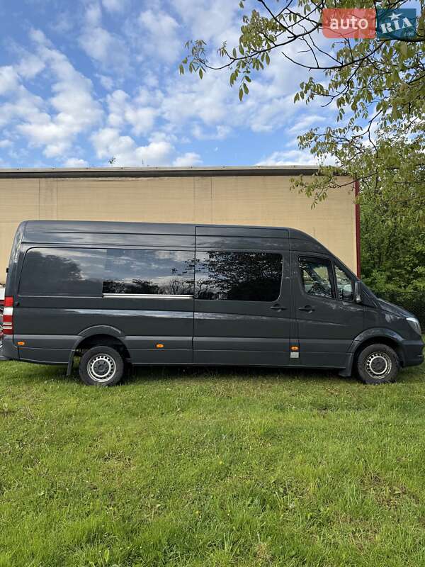 Мікроавтобус Mercedes-Benz Sprinter 2015 в 